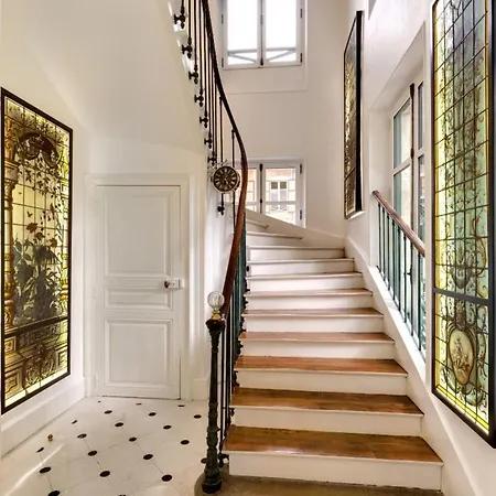 4 Au Clermont-tonnerre + Piscine Villa Vichy