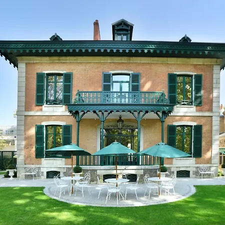 Villa 4 Au Clermont-tonnerre + Piscine *